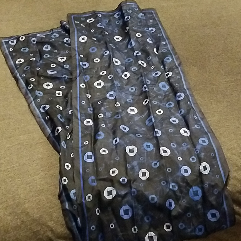 Chase Bank Scarf